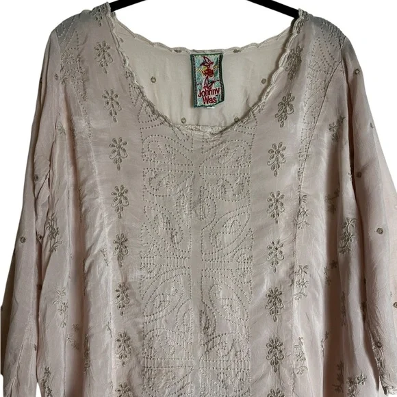 Johnny Was Embroidered Scalloped Trim Blouse Pink Size Small - Picture 3 of 9